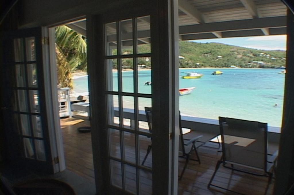 Bequia Beachfront Villa Hotel Friendship Ngoại thất bức ảnh