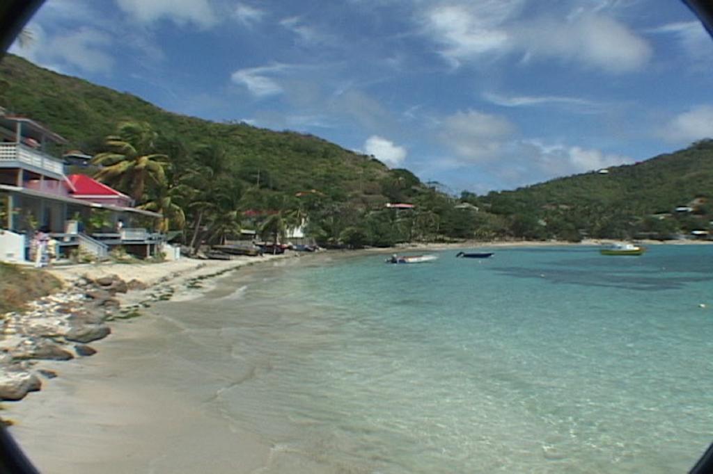 Bequia Beachfront Villa Hotel Friendship Ngoại thất bức ảnh